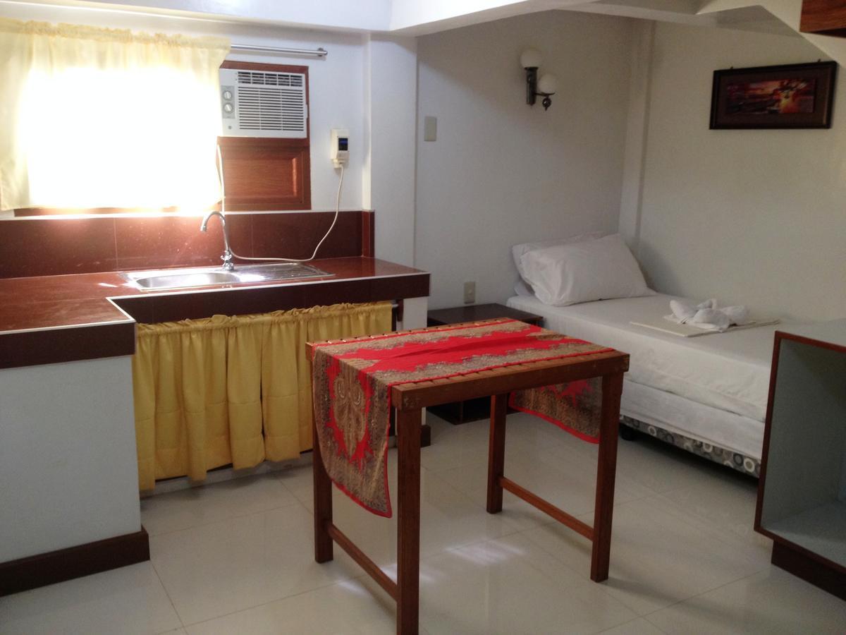 Peria Seafront Pensione Roxas  Exterior photo